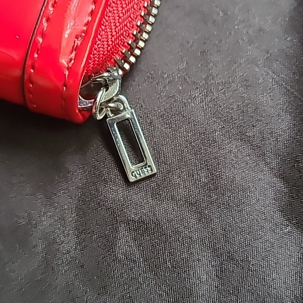 Guess Shiny Red Wallet with Logo - Picture 5 of 5